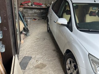 2011 Ford Focus II Рестайлинг, белый, 550000 рублей, вид 3