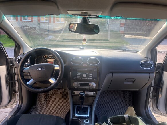 2008 Ford Focus II Рестайлинг, серебристый, 620000 рублей - вид 9