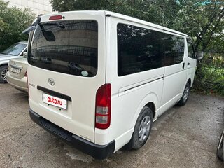 2017 Toyota Regius Ace H200 Рестайлинг 3, белый, 2750000 рублей, вид 4