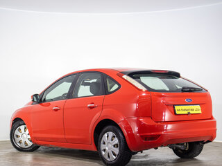 2010 Ford Focus II Рестайлинг, красный, 549000 рублей, вид 2