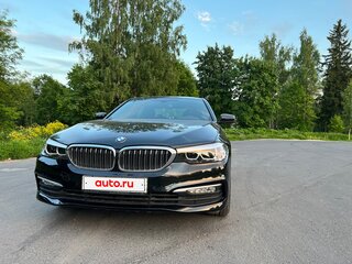 2017 BMW 5 серии 520i VII (G30/G31/G38), чёрный, 4200000 рублей, вид 4