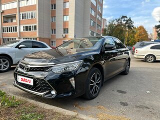 2017 Toyota Camry VII (XV50) Рестайлинг 2, чёрный, 1830000 рублей, вид 1