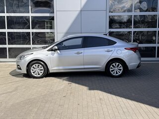 2017 Hyundai Solaris II, серебристый, 1265000 рублей, вид 4