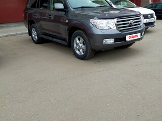 2011 Toyota Land Cruiser 200 Series, серый, 2980008 рублей, вид 1