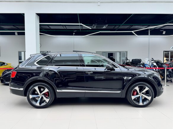 2019 Bentley Bentayga I, чёрный, 12950000 рублей - вид 9