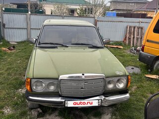 1981 Mercedes-Benz W123 300, зелёный, 450000 рублей, вид 4