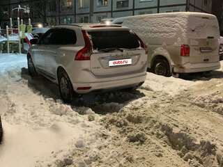 2016 Volvo XC60 I Рестайлинг, белый, 2200000 рублей, вид 2