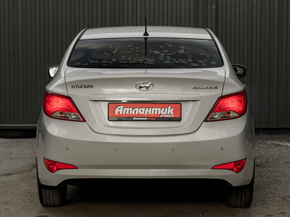 2015 Hyundai Solaris I Рестайлинг, бежевый, 899000 рублей - вид 5