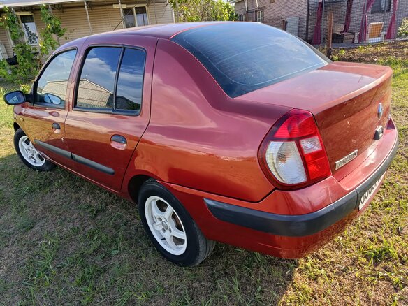 2005 Renault Symbol I Рестайлинг, красный, 270000 рублей - вид 9