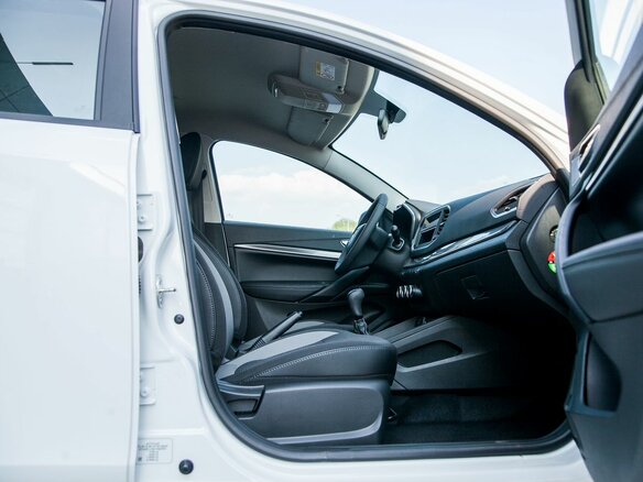 2026 Lada (ВАЗ) Vesta I Рестайлинг (NG), белый - вид 11