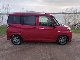 2018 Toyota Tank I, красный, 1050000 рублей, вид 3
