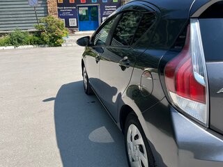 2016 Toyota Aqua I Рестайлинг, серый, 990000 рублей, вид 4