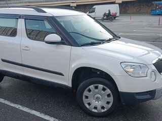 2013 Skoda Yeti I, белый, 950000 рублей, вид 2