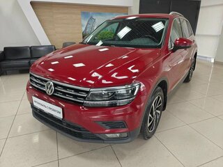 2018 Volkswagen Tiguan II, красный, 1835000 рублей, вид 1