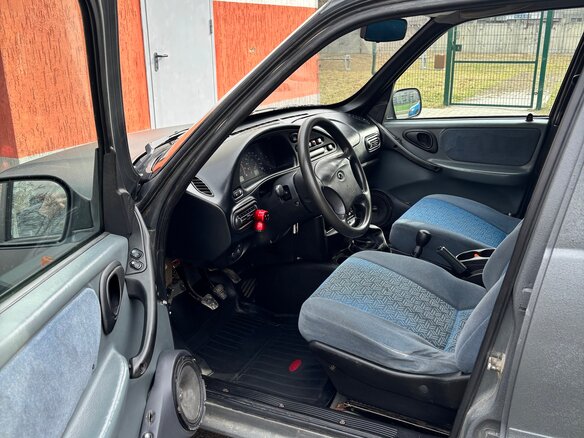 2004 Chevrolet Niva I, серый, 250000 рублей - вид 4