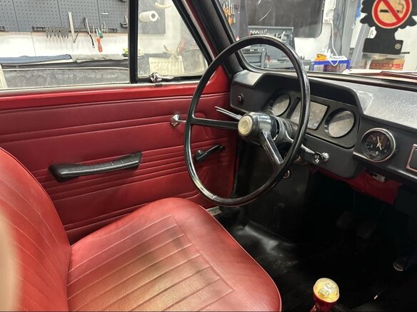 1982 ЗАЗ 968 М, красный, 300000 рублей - вид 1
