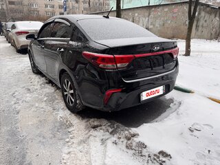 2019 Kia Rio IV, чёрный, 820000 рублей, вид 5