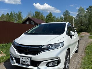 2019 Honda Fit III Рестайлинг, белый, 1200000 рублей, вид 1