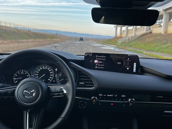 2026 Mazda 3 IV (BP), белый, 3600000 рублей - вид 9