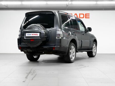 2012 Mitsubishi Pajero IV Рестайлинг 1, серый, 1849000 рублей, вид 5