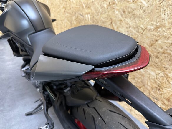 2022 Ducati Monster 937, зелёный, 1070000 рублей - вид 32
