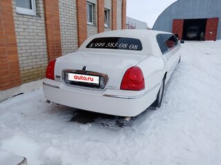 2007 Lincoln Town Car III Рестайлинг, белый, 1090000 рублей, вид 3