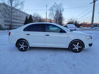 2016 Skoda Rapid I, белый, 800000 рублей, вид 4