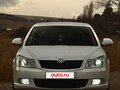 2011 Skoda Octavia II (A5) Рестайлинг, белый, 800000 рублей - вид 1