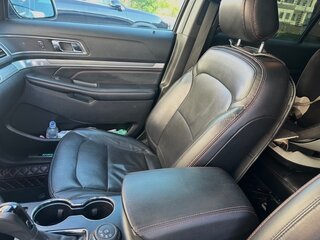 2016 Ford Explorer V Рестайлинг, белый, 2700000 рублей, вид 5