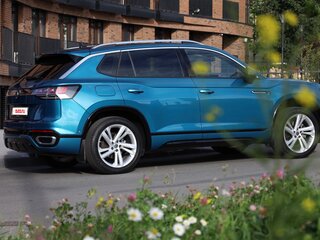 2022 Volkswagen Tayron I Рестайлинг, синий, 4500000 рублей, вид 4
