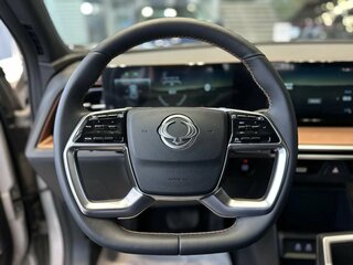 2025 KGM Torres, бежевый, 4920000 рублей, вид 4