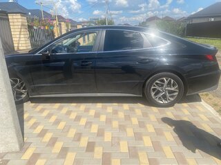2020 Hyundai Sonata VIII (DN8), чёрный, 2550000 рублей, вид 4