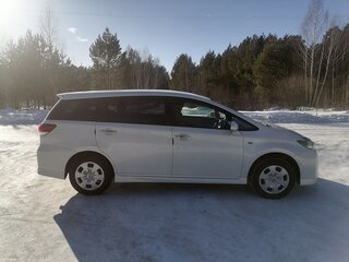 2011 Toyota Wish II, белый, 1200000 рублей, вид 3