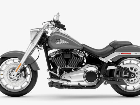 2026 Harley-Davidson Fat Boy, серебристый, 3404150 рублей, вид 3