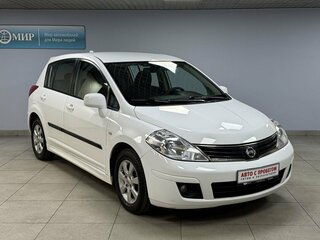 2012 Nissan Tiida I Рестайлинг, белый, 615000 рублей, вид 3