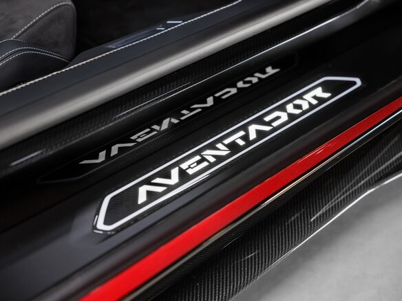 2022 Lamborghini Aventador LP780-4 Ultimae I Рестайлинг, красный, 69000000 рублей - вид 27