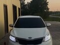 2016 Kia Rio III Рестайлинг, белый, 805000 рублей - вид 2