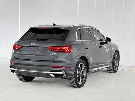 2022 Audi Q3 35 TFSI II (F3), серый, 2050000 рублей, вид 2