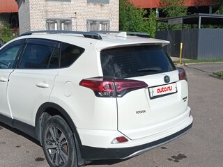 2017 Toyota RAV4 IV (XA40) Рестайлинг, белый, 2230000 рублей, вид 5