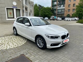 2016 BMW 1 серии 118i II (F20/F21) Рестайлинг, белый, 1790000 рублей, вид 3