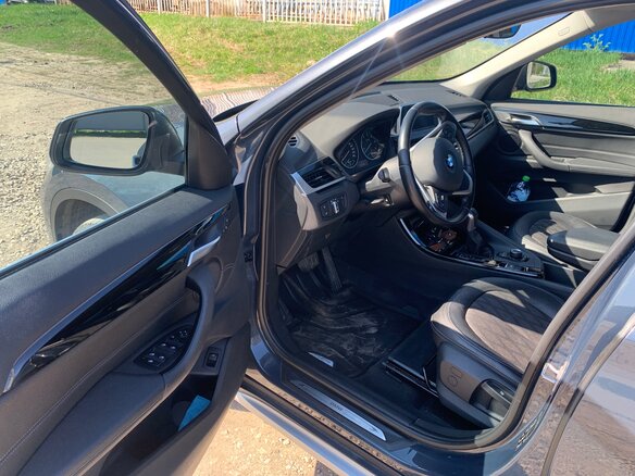 2017 BMW X1 18d xDrive II (F48), серый - вид 6