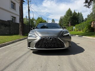 2025 Lexus ES 200 VII Рестайлинг 2, серый, 5050000 рублей, вид 2
