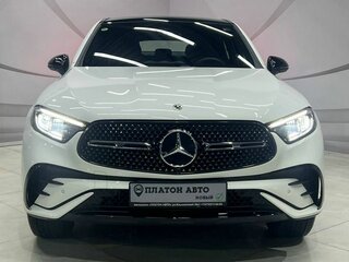 2025 Mercedes-Benz GLC Coupe 260 II (C254), белый, 8249000 рублей, вид 3