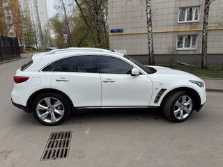 2014 Infiniti QX70, белый, 2970000 рублей, вид 4
