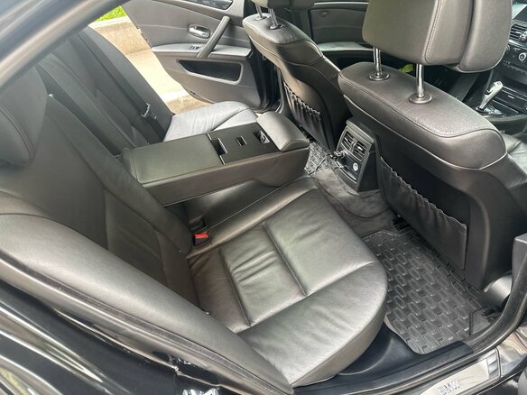 2008 BMW 5 серии 525i V (E60/E61) Рестайлинг, чёрный, 1300000 рублей - вид 11