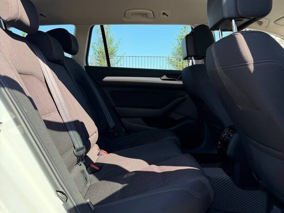 2015 Volkswagen Passat B8, белый, 1670000 рублей - вид 18