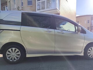 2012 Honda Freed Spike I Рестайлинг, серебристый, 863000 рублей, вид 3