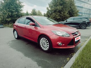 2011 Ford Focus III, красный, 655000 рублей, вид 3