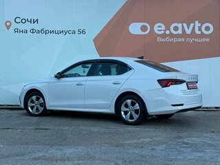 2021 Skoda Octavia IV (A8), белый, 2150000 рублей, вид 4
