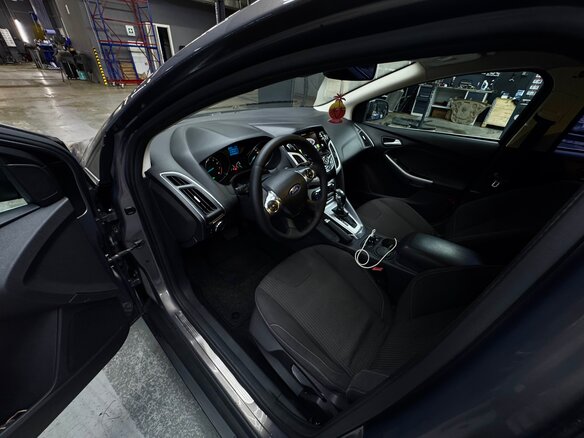 2012 Ford Focus III, серый, 750000 рублей - вид 13